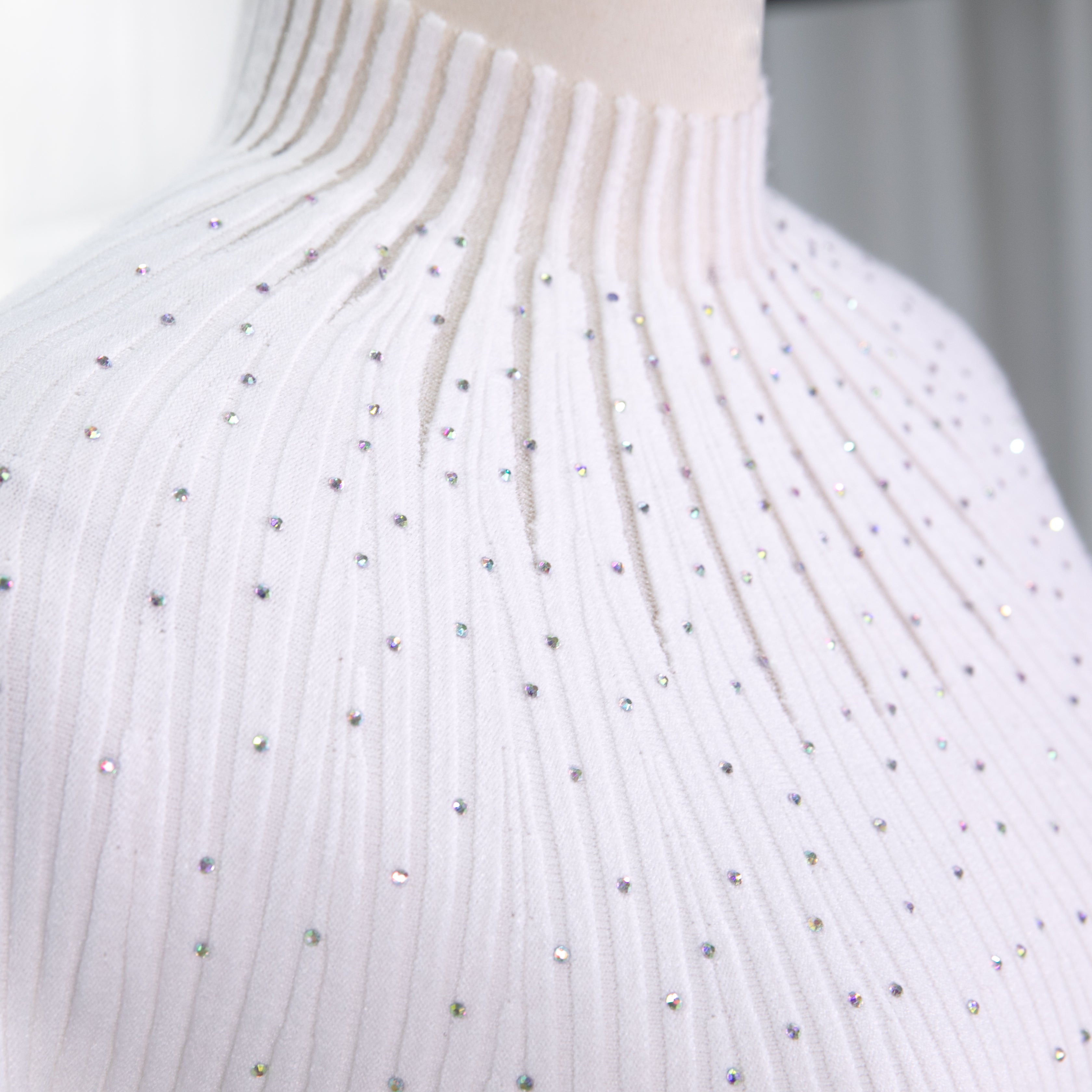 White Sweater 70399 - Heemalaya