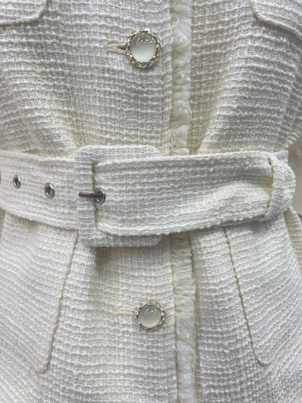 Matching woven belt with covered buckle on the 70816 vest