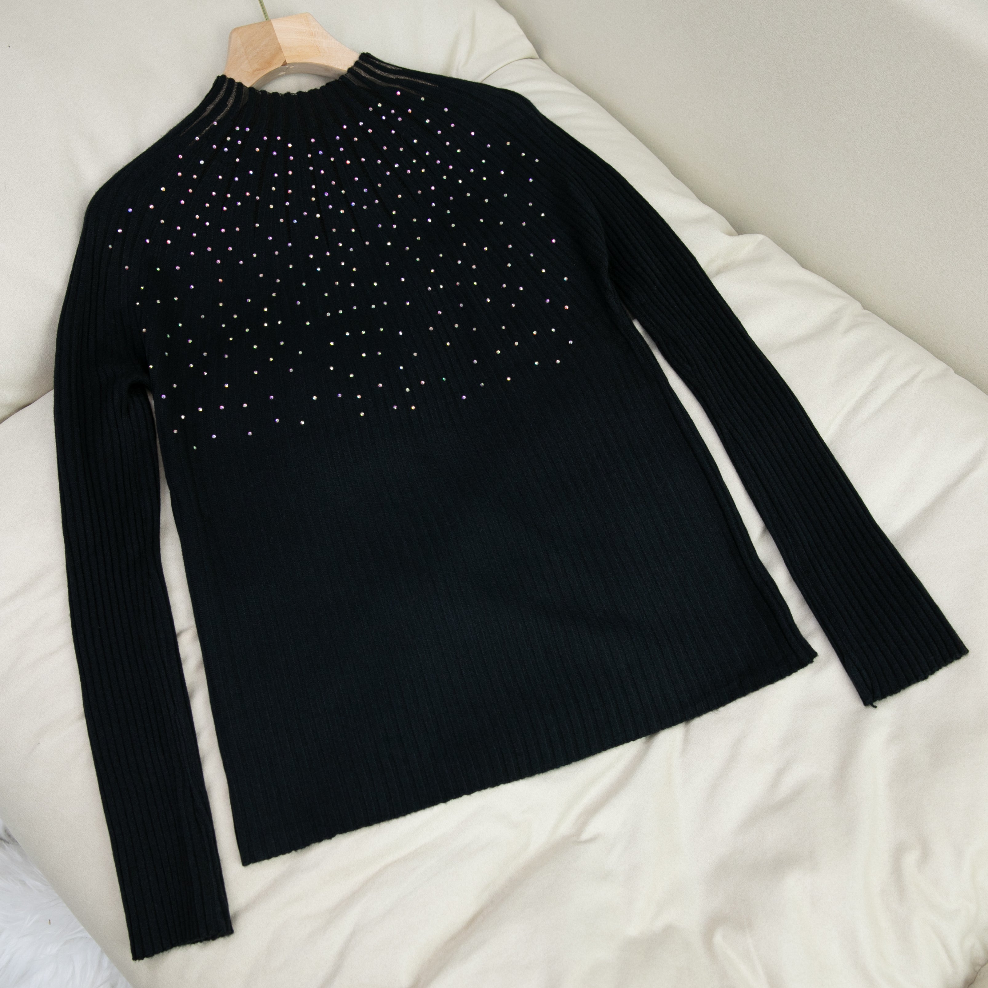 White Sweater 70399 - Heemalaya
