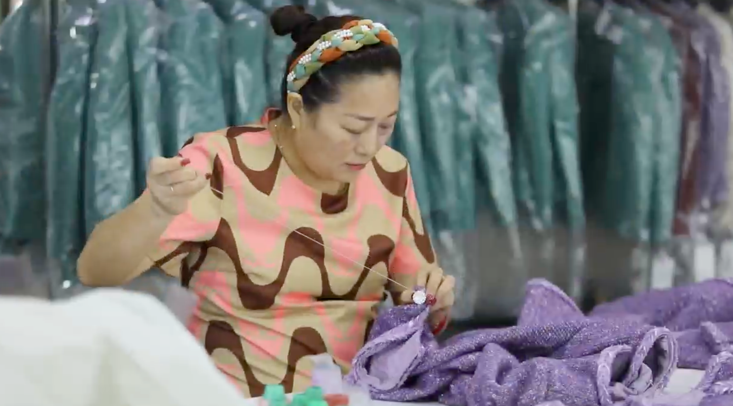 the process of maaufacturing a high quality women tweed outfits